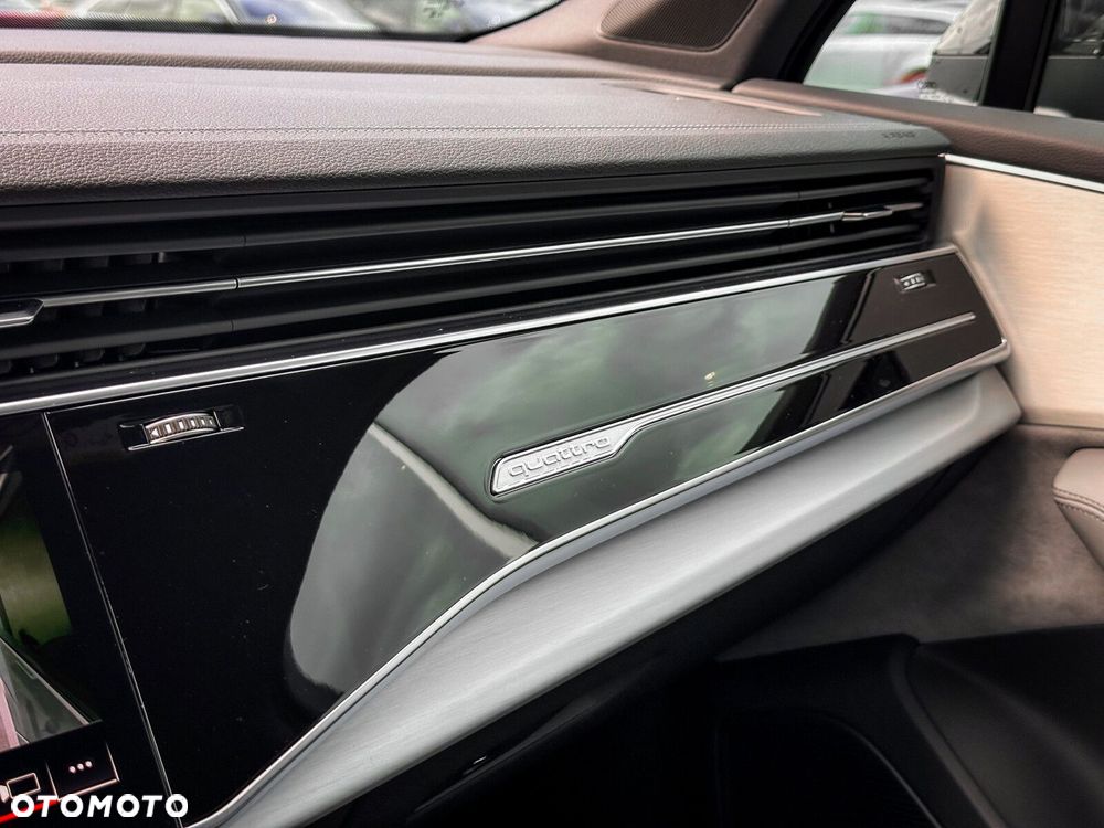 Audi Q7 - 36