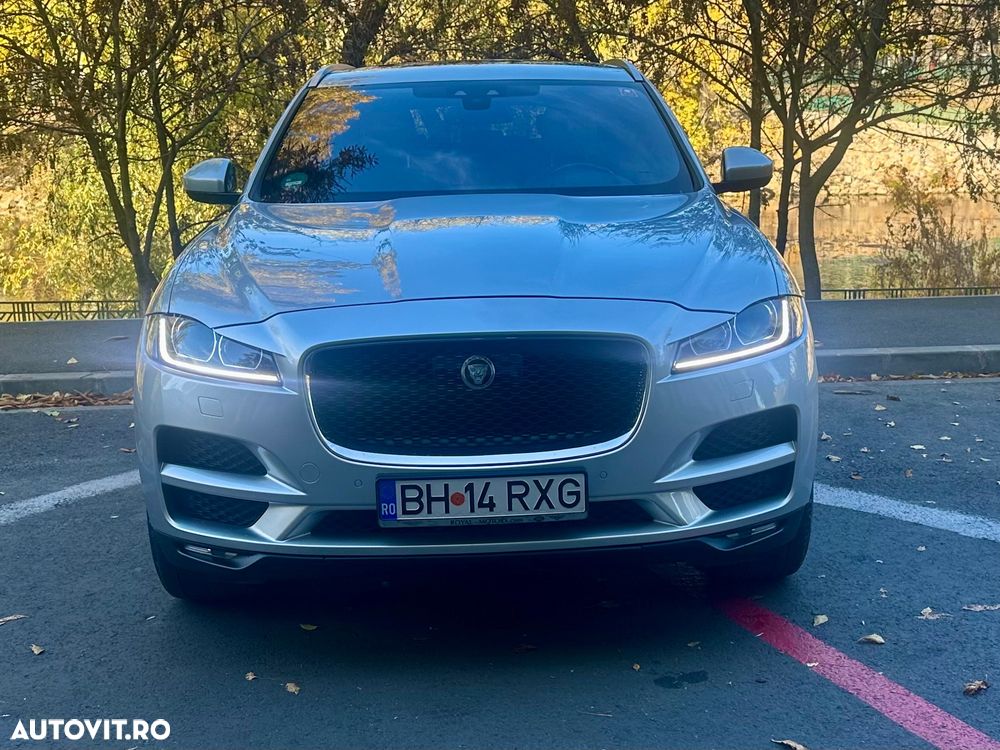 Jaguar F-Pace - 9