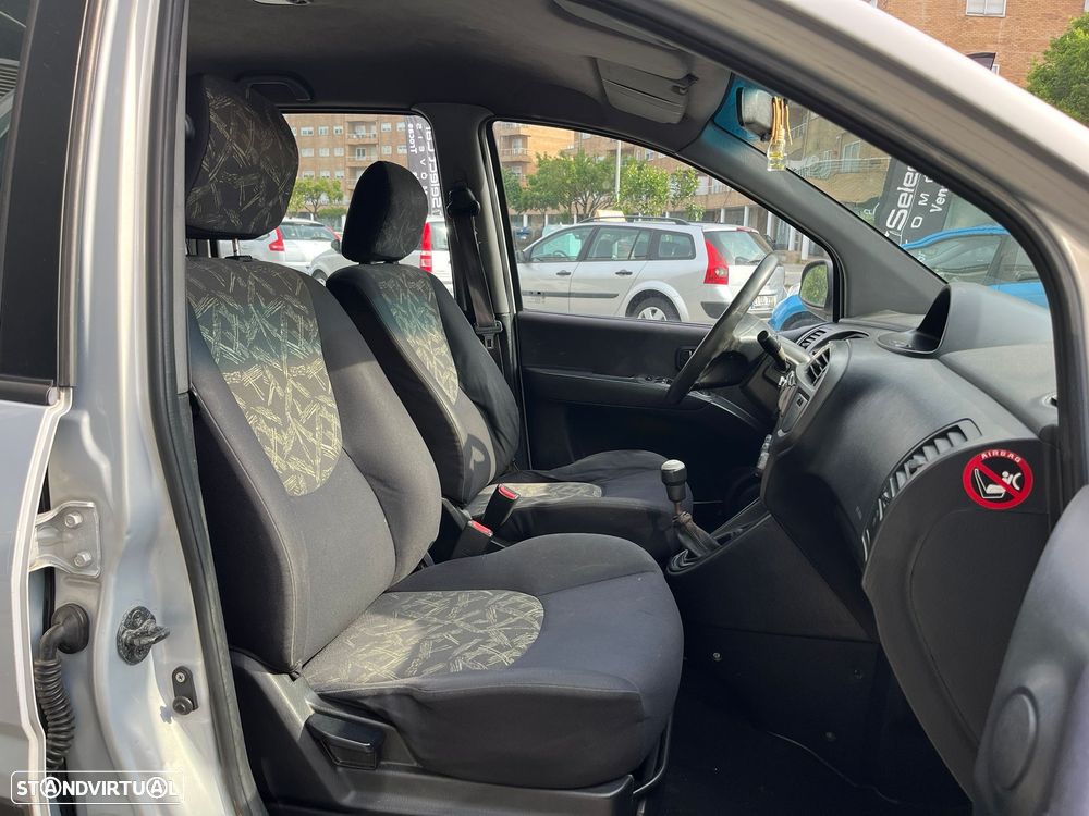 Hyundai Matrix 1.5 CRDi GLS - 9