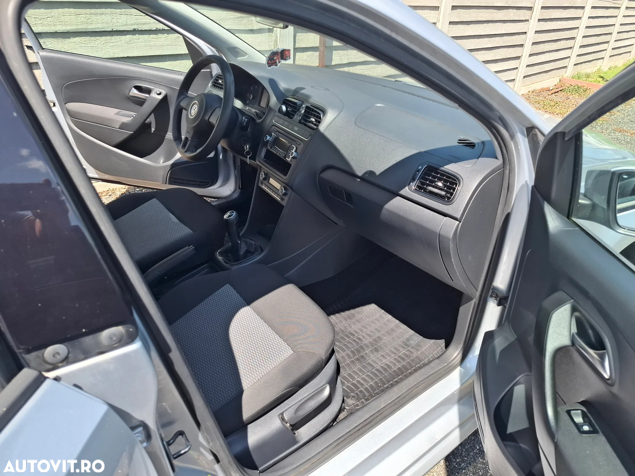 Volkswagen Polo 1.2 TDI Blue Motion - 8