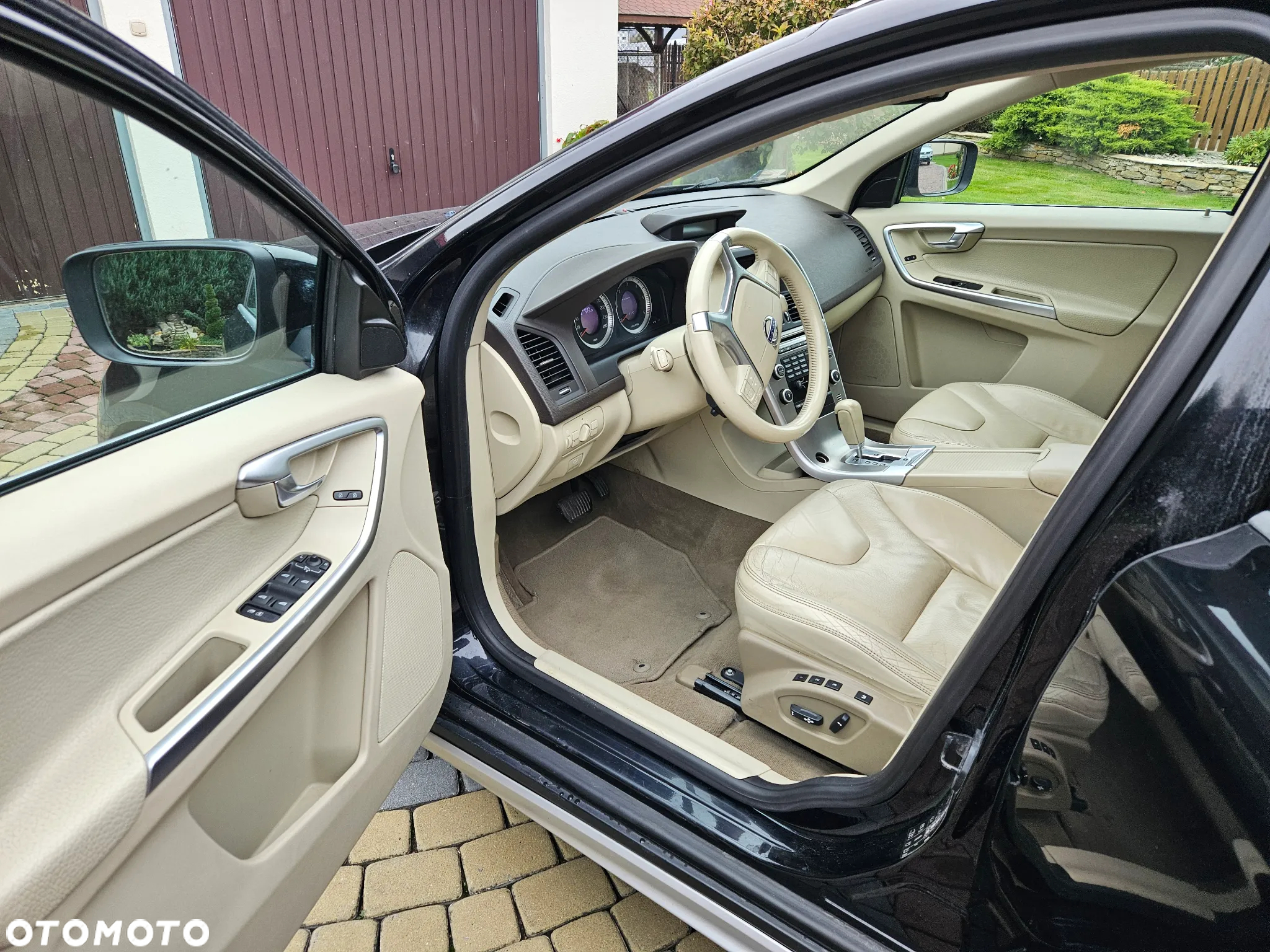 Volvo XC 60 - 4