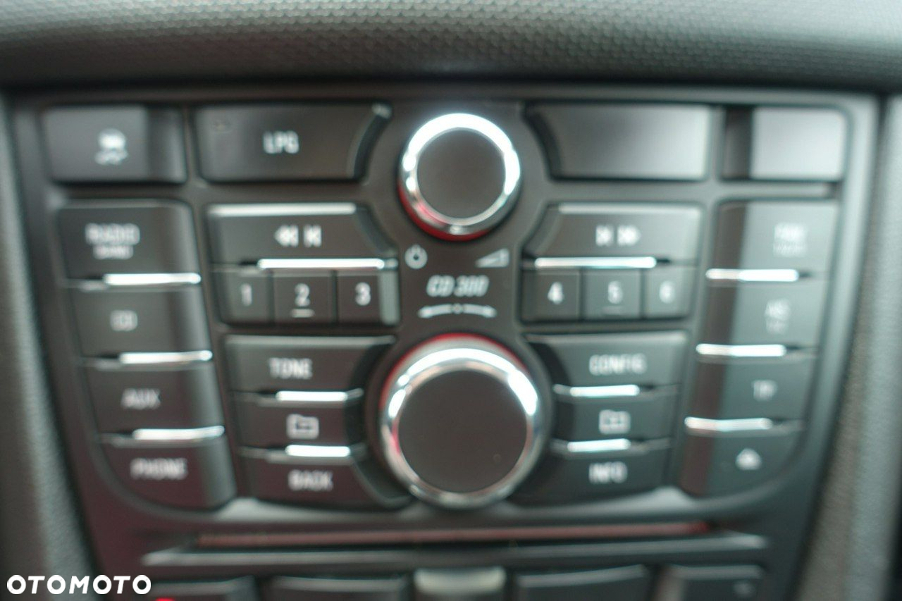 Opel Meriva - 26
