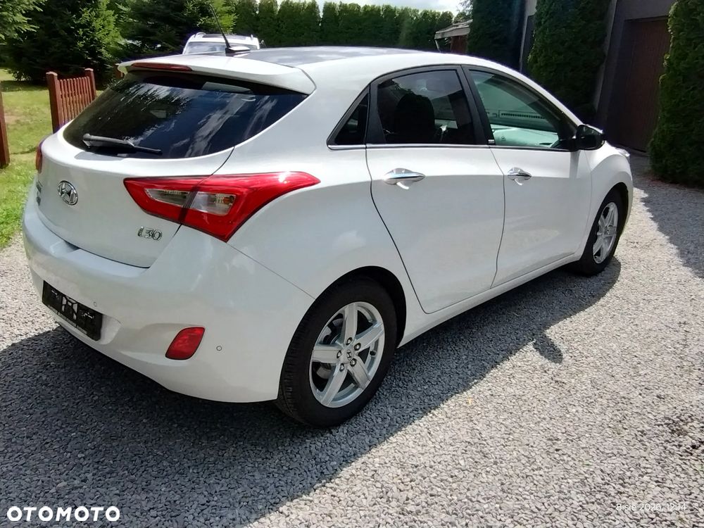 Hyundai i30 1.6 Fifa World Cup Edition - 13