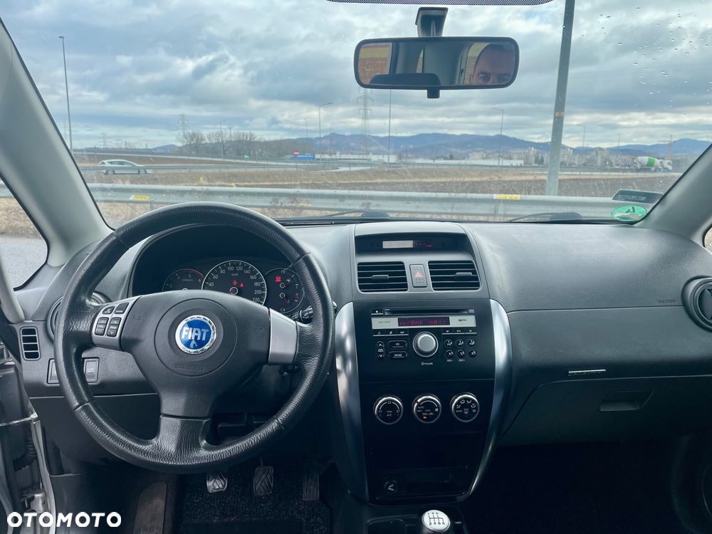 Fiat Sedici 1.9 Multijet DPF 4x4 Emotion - 14