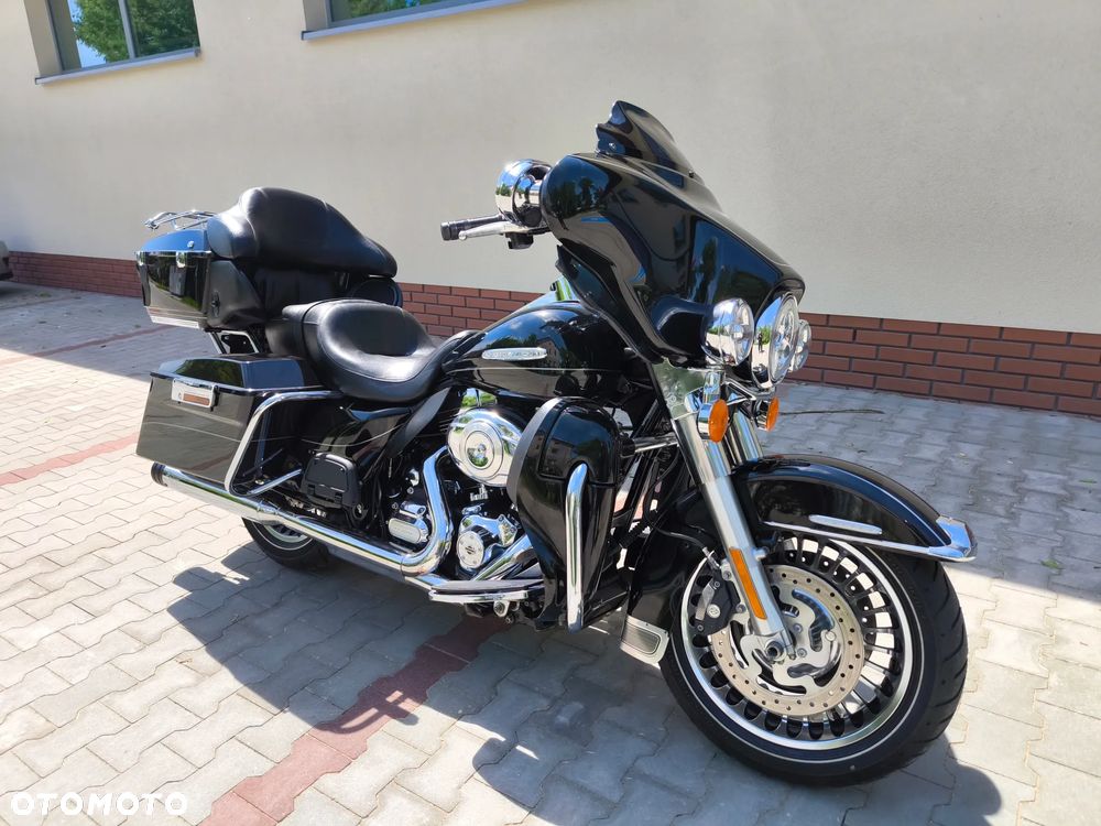 Harley-Davidson FLHT Electra Glide Standard - 2