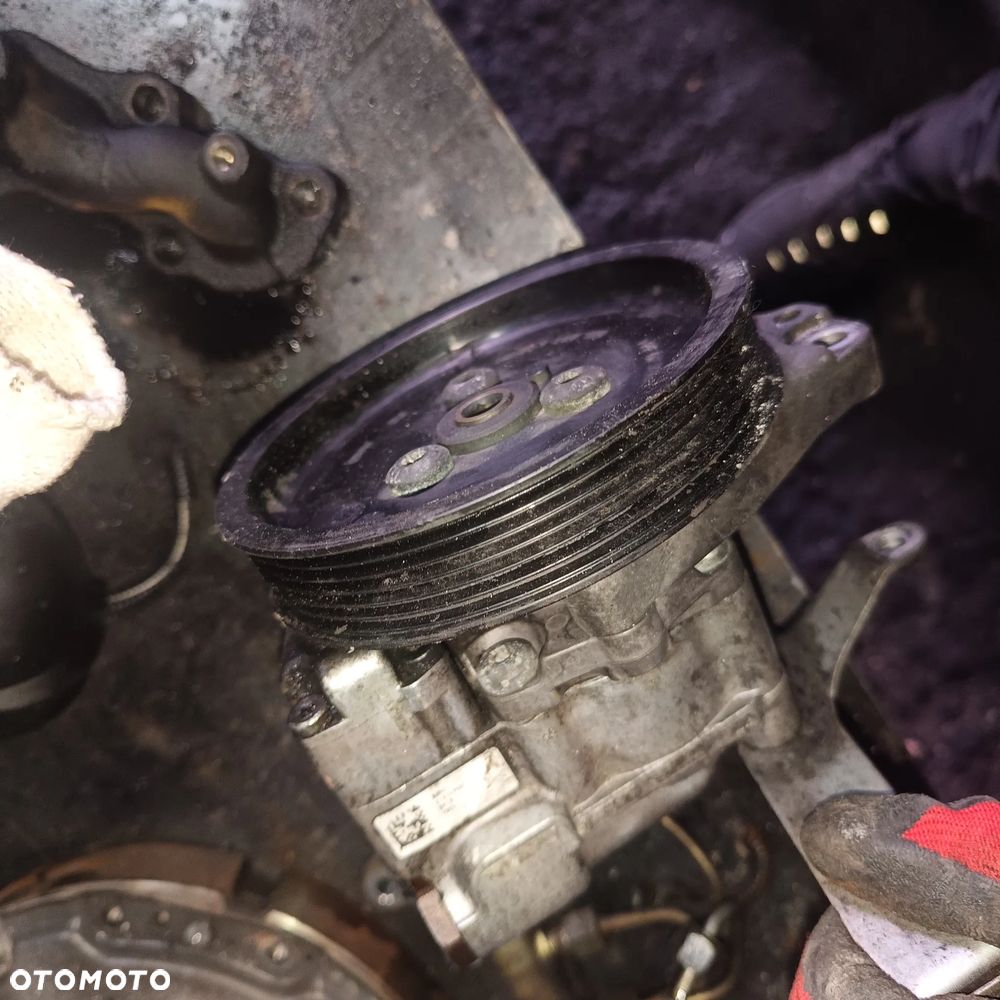 POMPA WSPOMAGANAI BMW 3.0 D 678148603 - 1