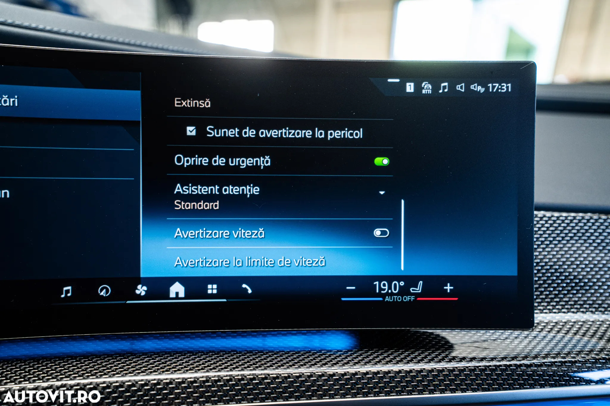 BMW Seria 7 740d xDrive MHEV - 19