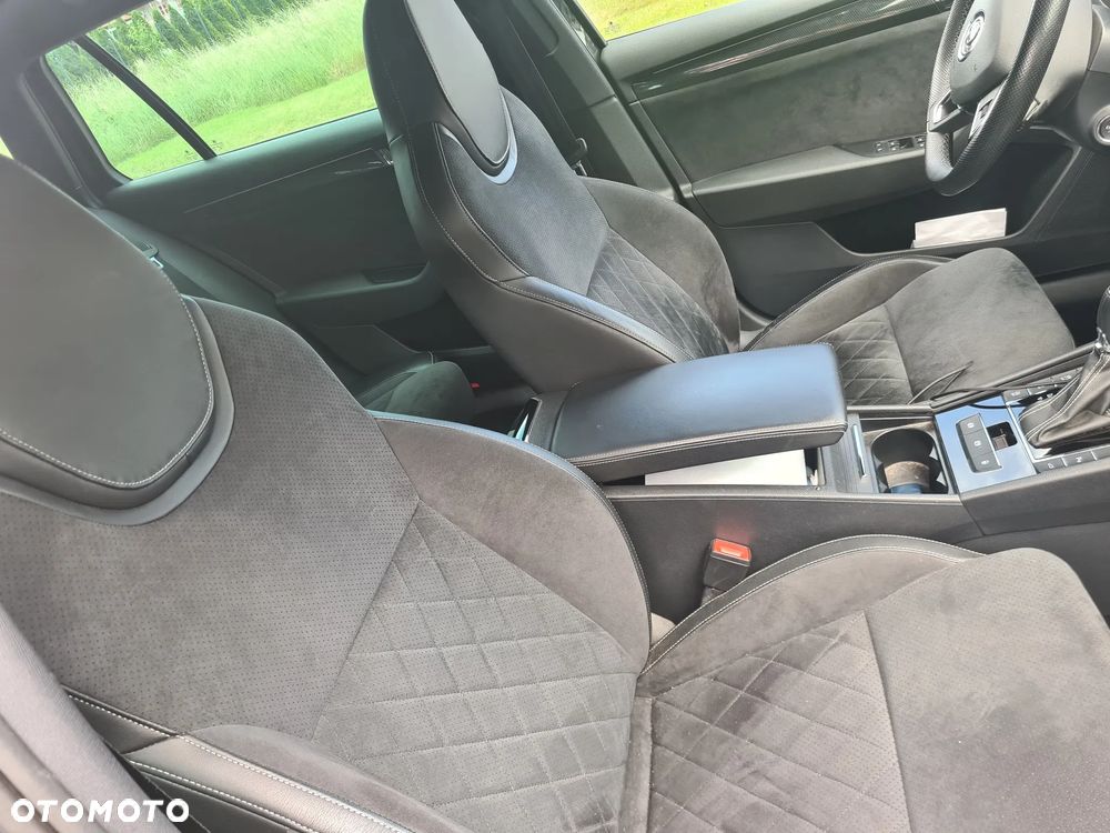 Skoda Superb 2.0 TSI 4x4 Sportline DSG - 11