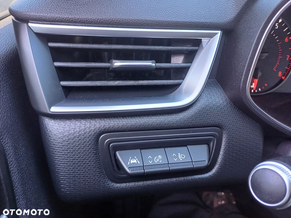 Renault Clio TCe 100 BUSINESS EDITION - 17