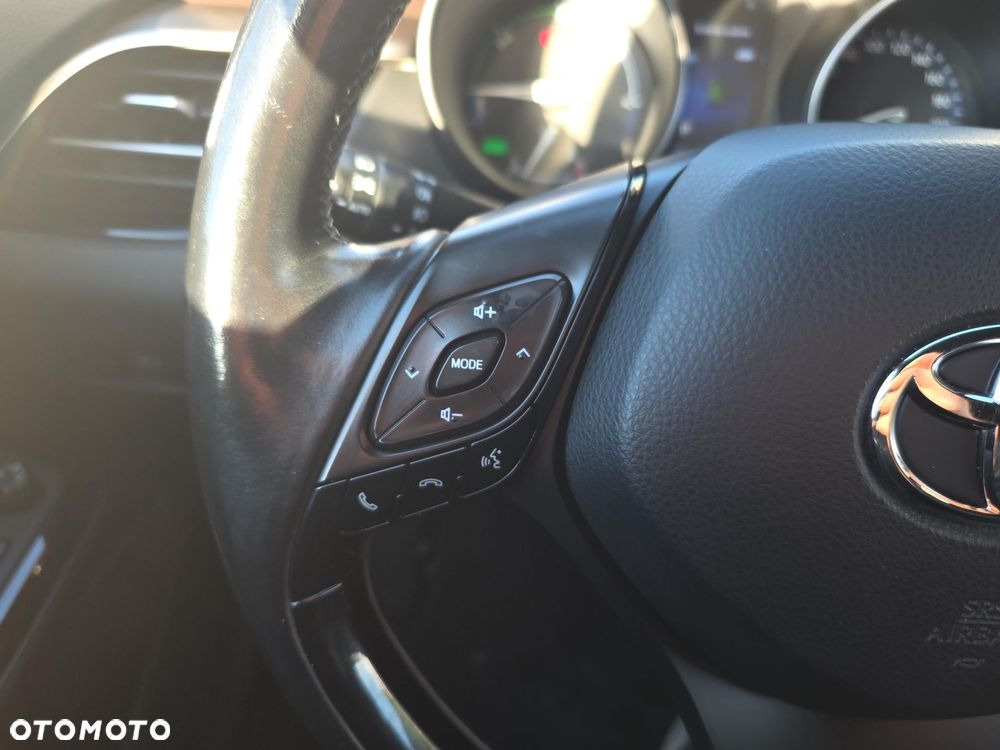 Toyota C-HR 1.8 Hybrid Prestige - 13