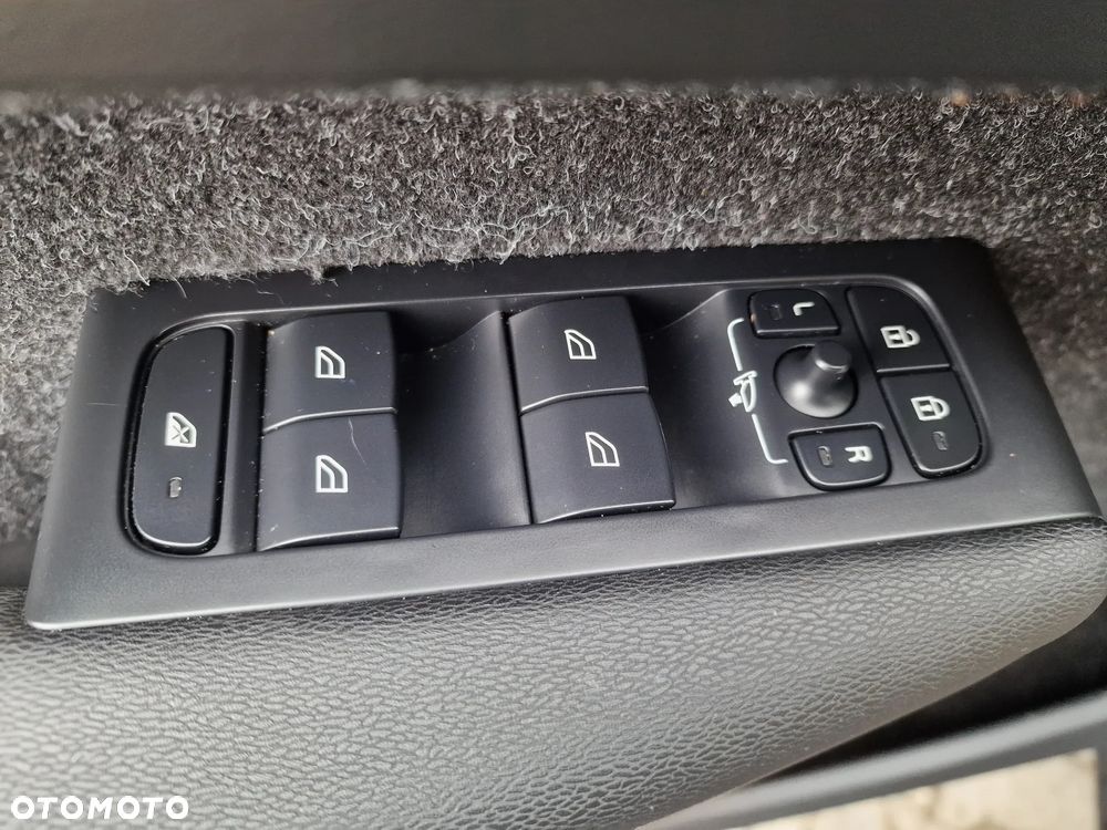 Volvo XC 40 D3 Momentum Pro - 20