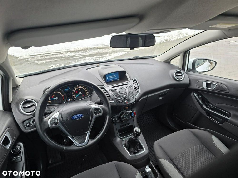 Ford Fiesta - 36