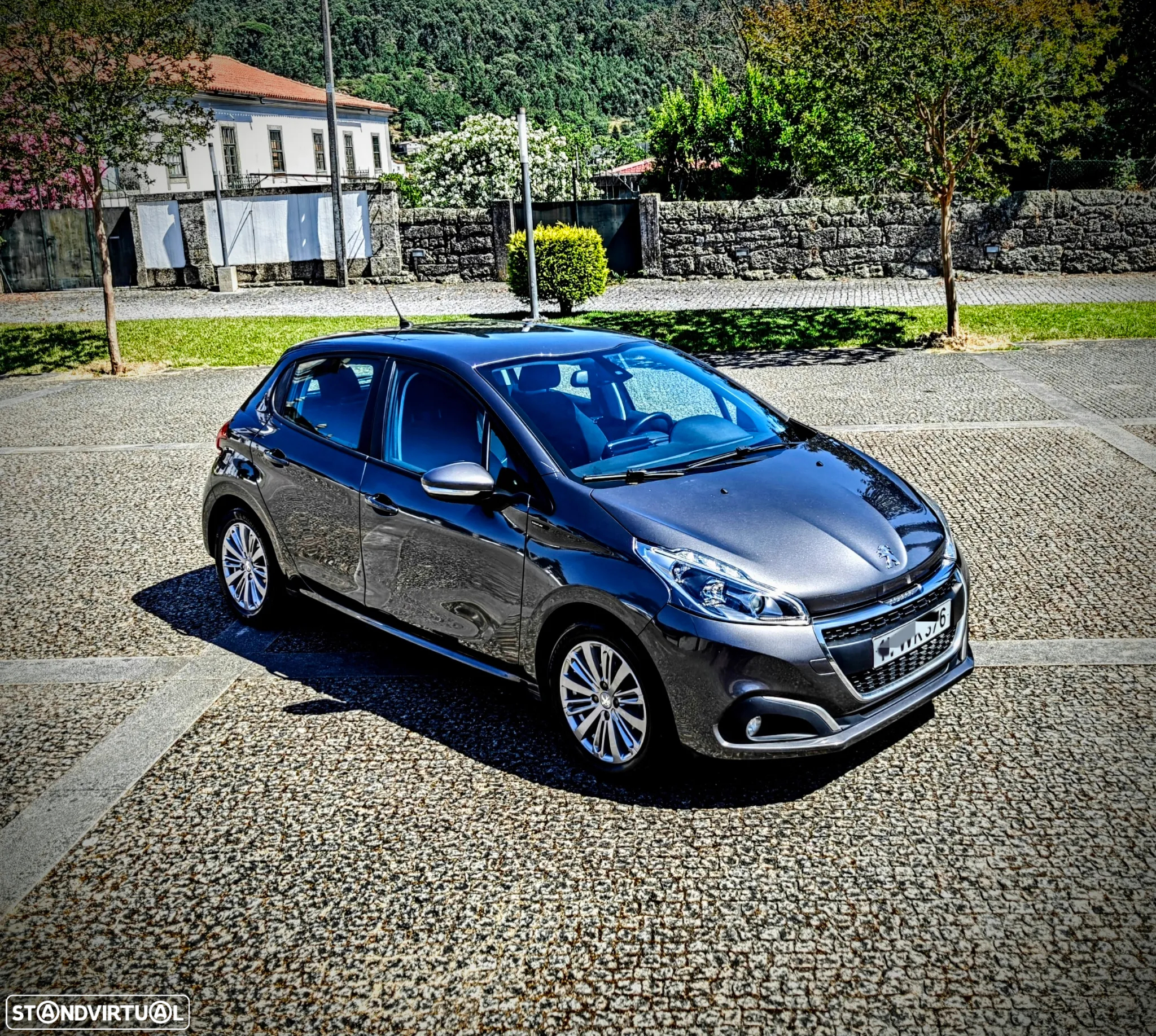 Peugeot 208 1.2 PureTech Style - 24
