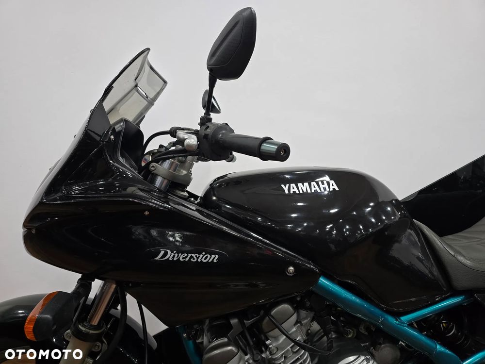 Yamaha XJ - 25