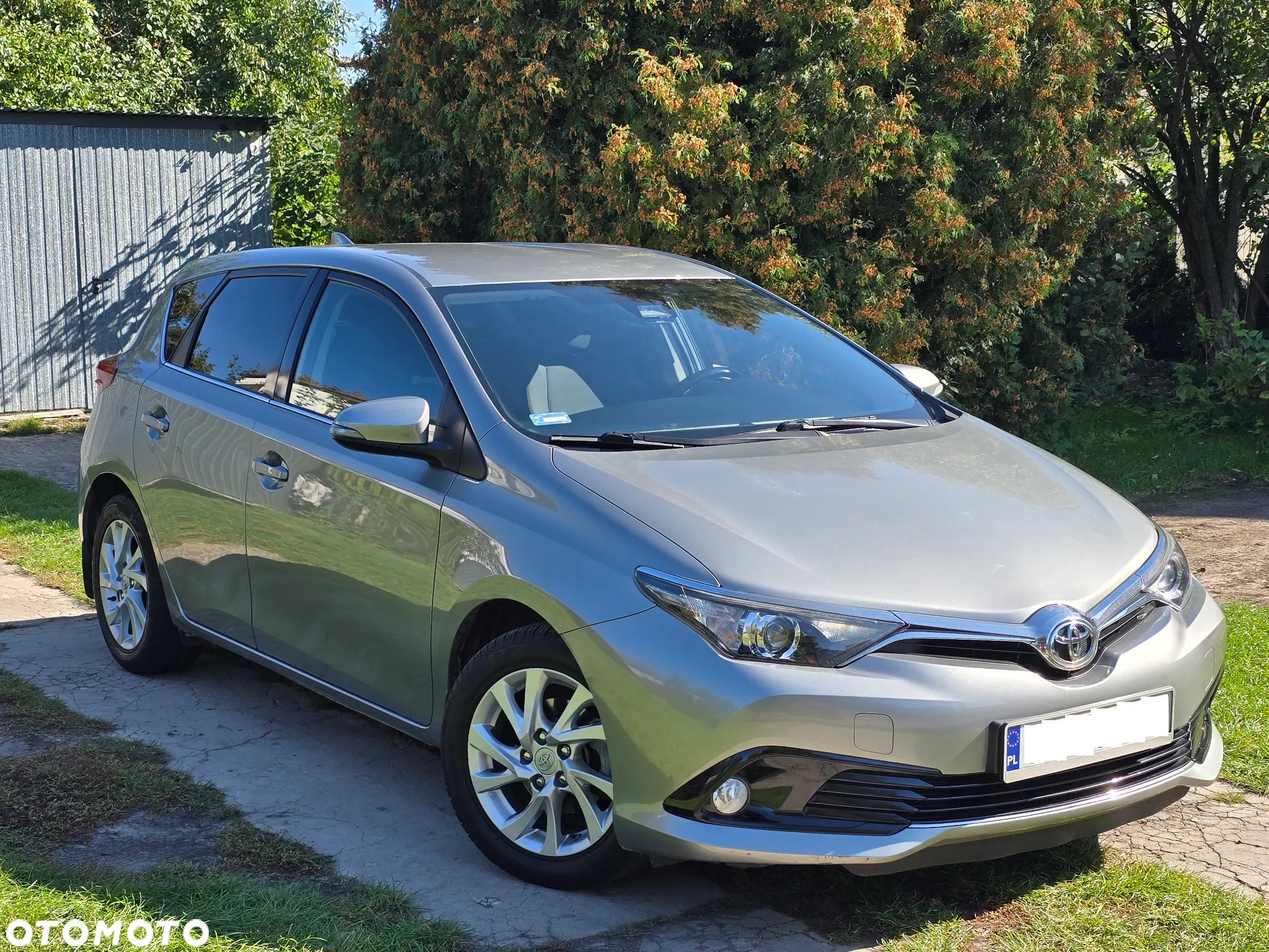 Toyota Auris 1.6 Premium - 12