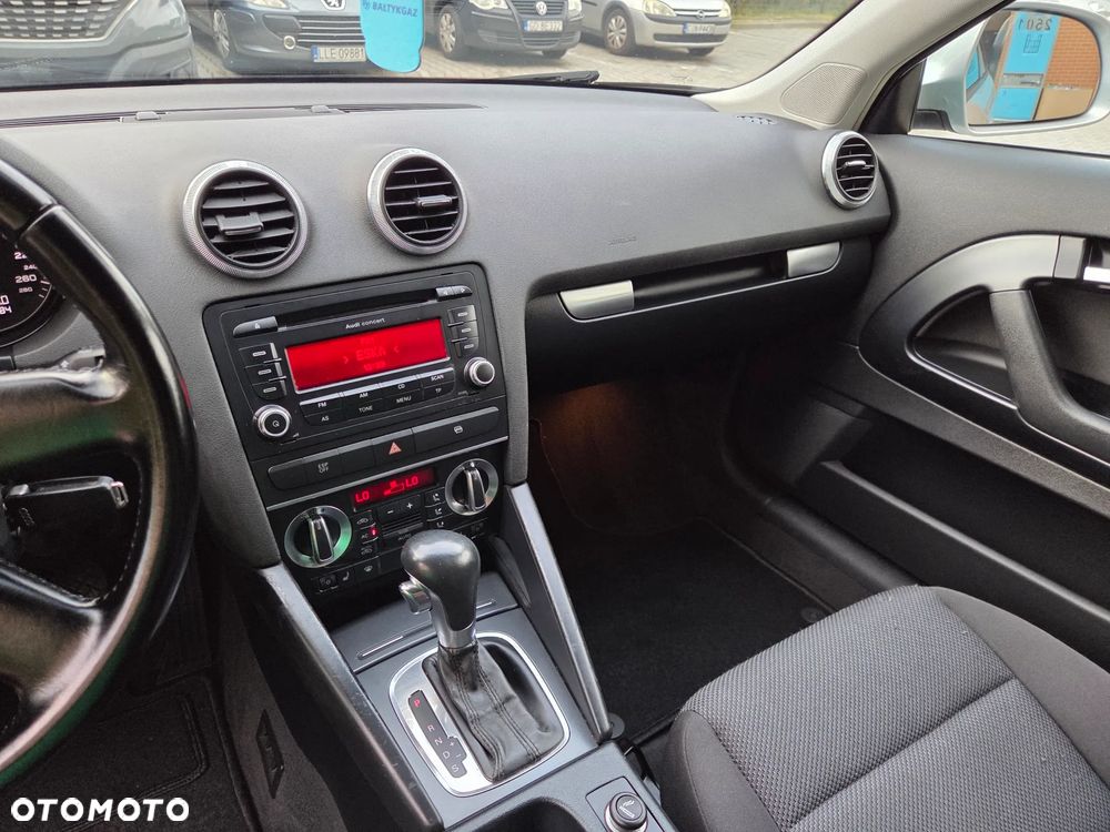 Audi A3 3-drzwiowe 2.0 TDI DPF Ambiente S tronic - 31