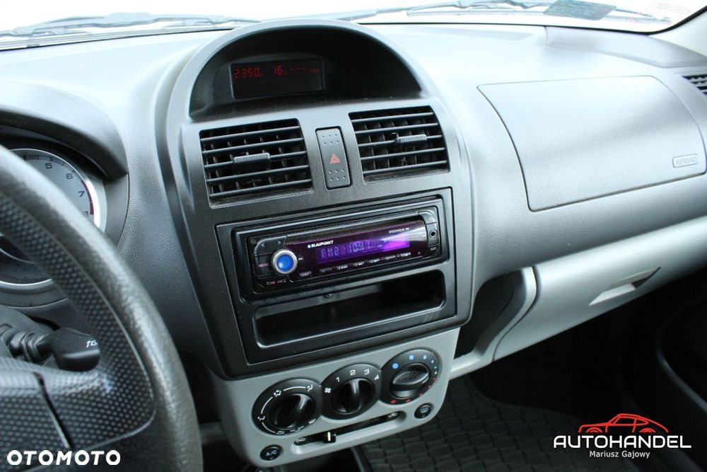 Suzuki Ignis - 12