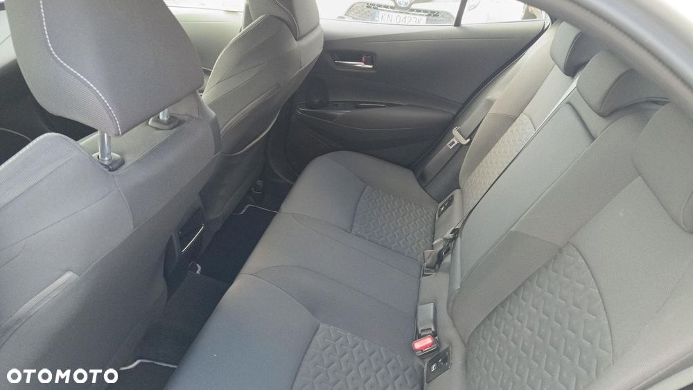 Toyota Corolla 2.0 Hybrid Comfort - 13