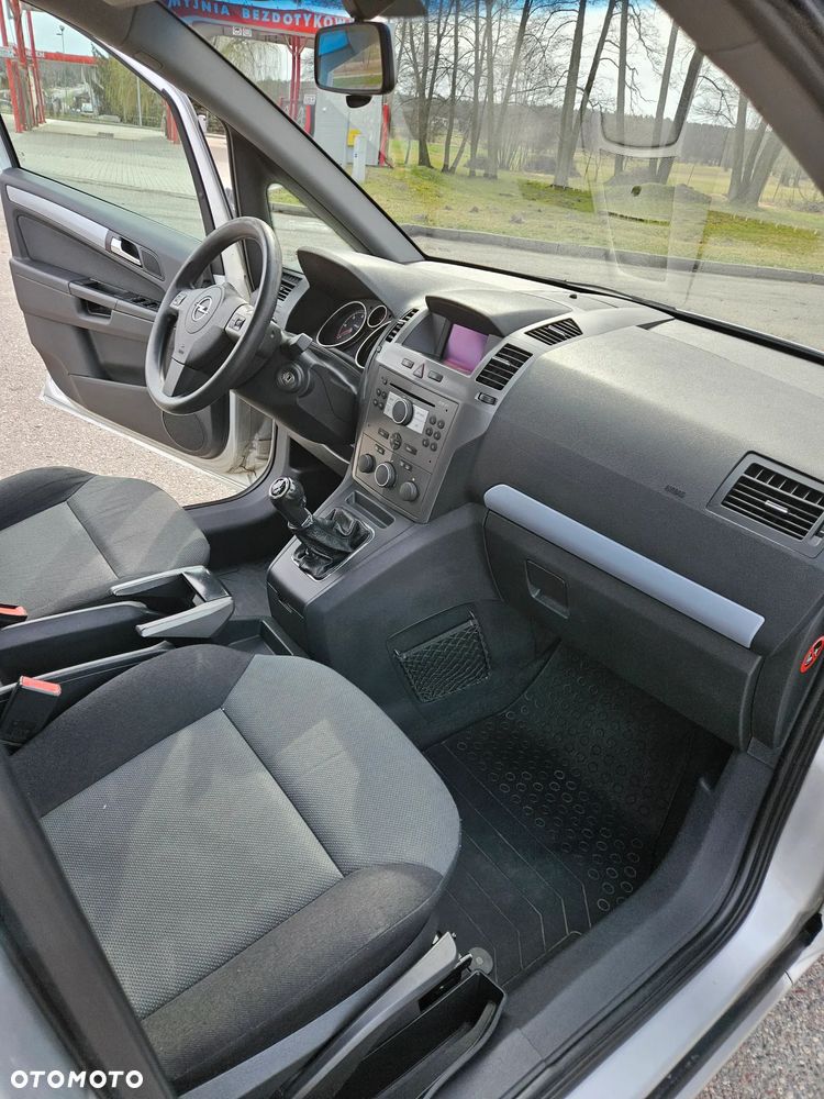 Opel Zafira 1.9 CDTI Elegance - 24