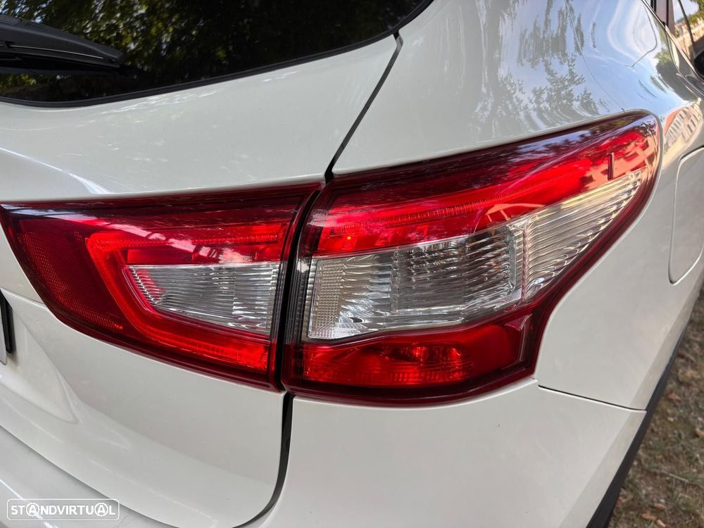 Nissan Qashqai 1.6 dCi Tekna Xtronic - 36