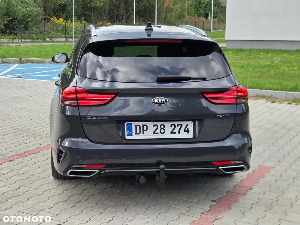 Kia Ceed 1.6 CRDi DCT GT Line - 12