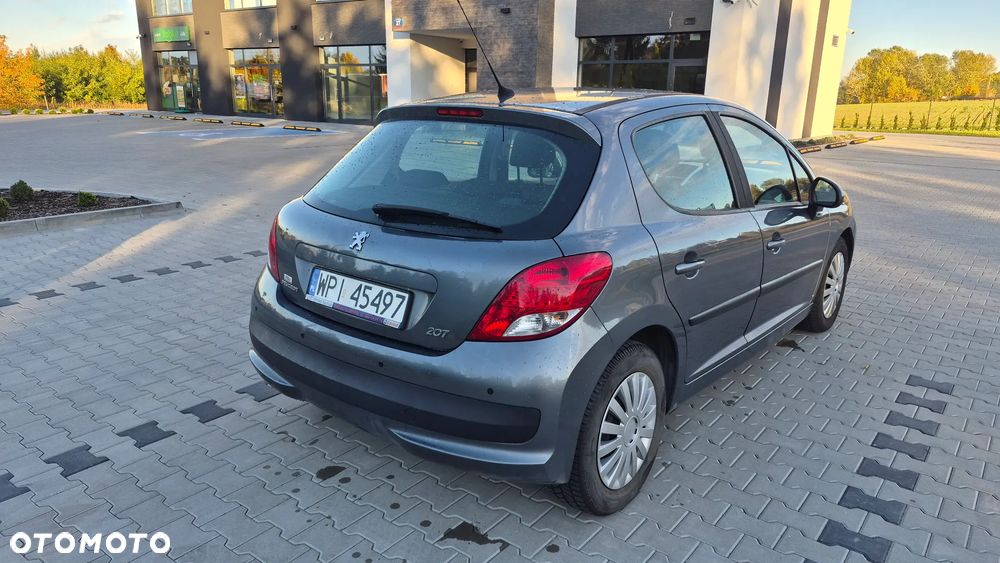 Peugeot 207 - 6