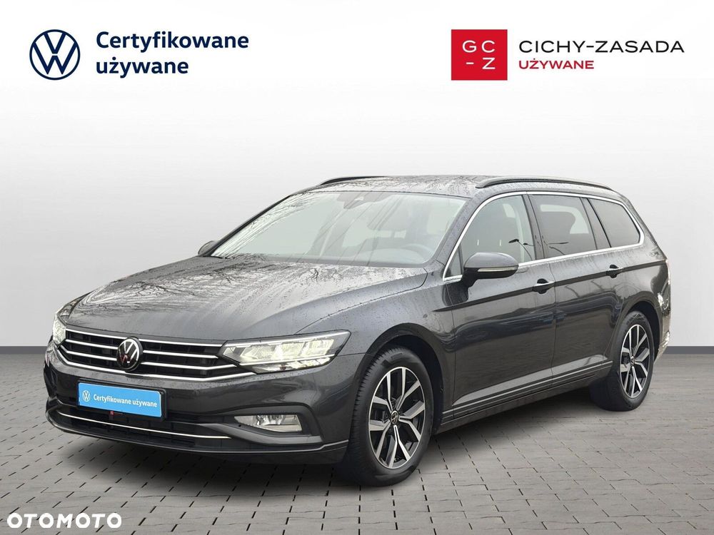 Volkswagen Passat - 1