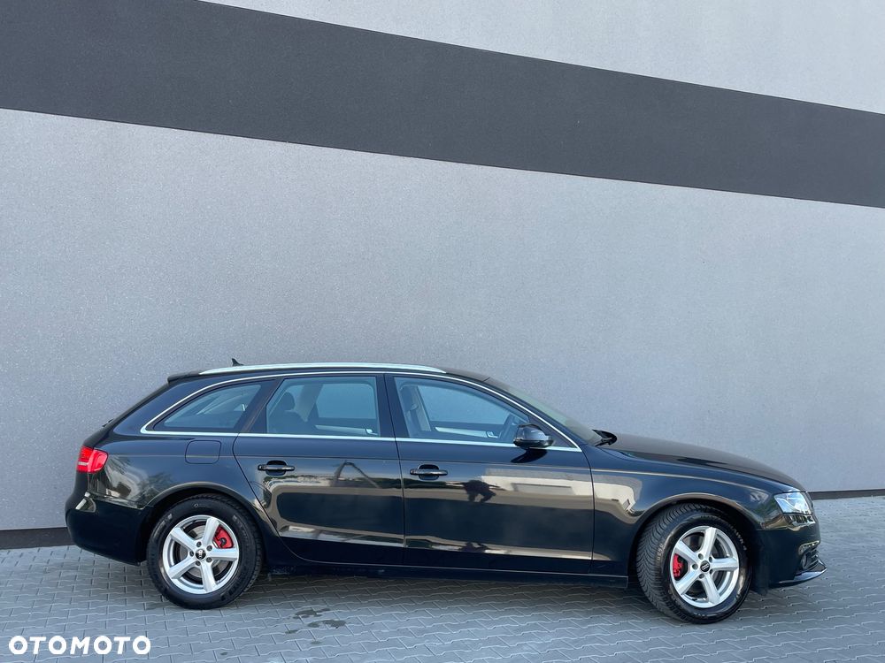 Audi A4 Avant - 16