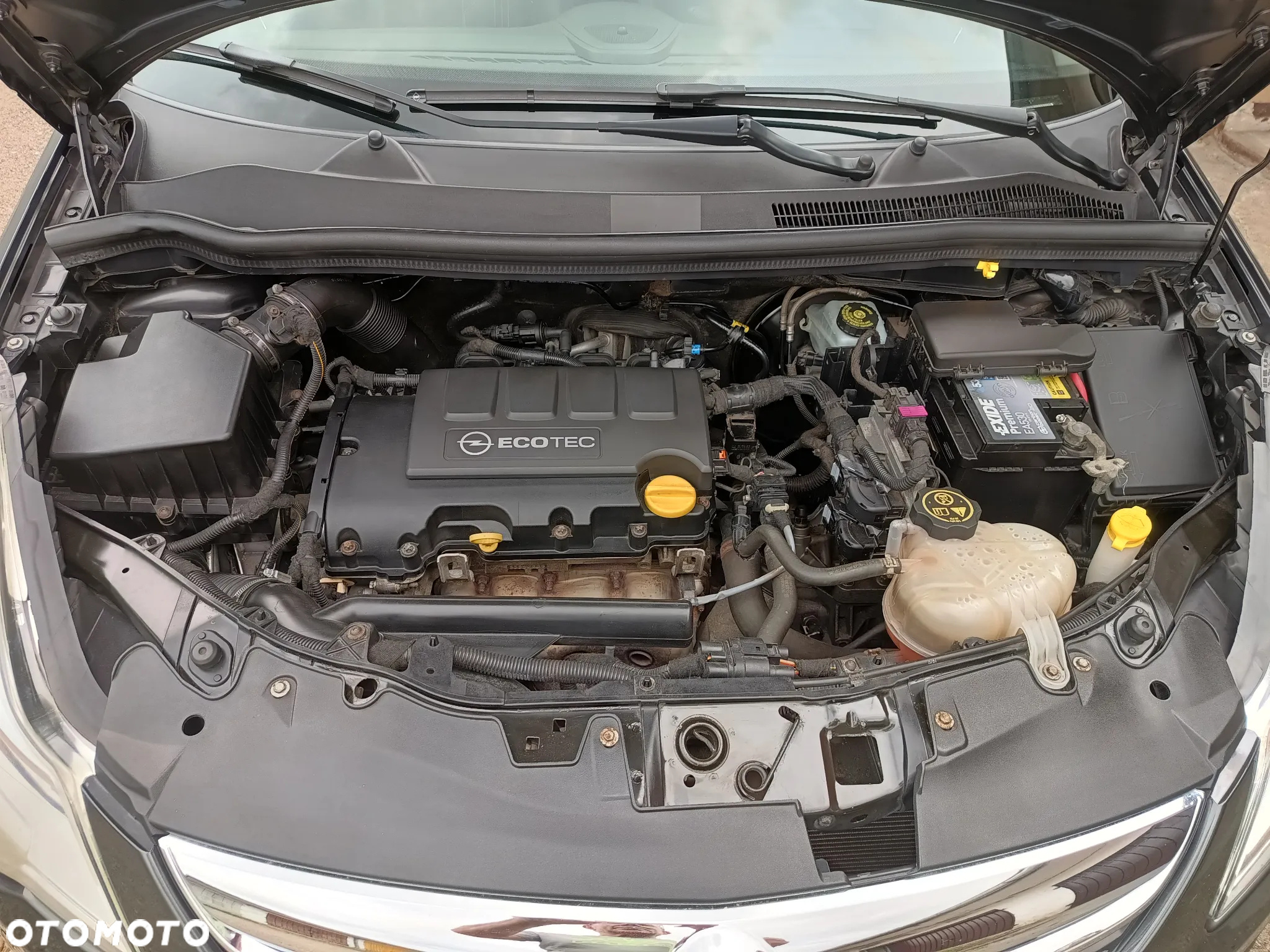 Opel Corsa 1.4 16V 150 Jahre - 12