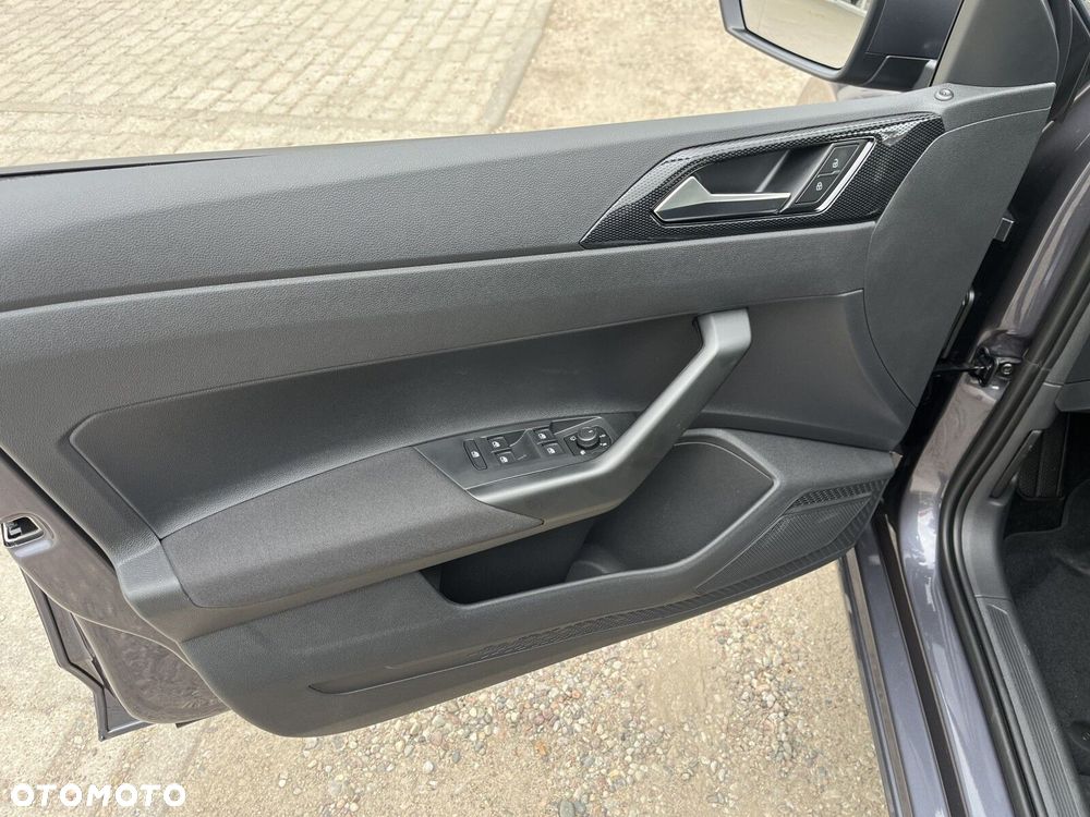 Volkswagen Polo 1.0 TSI Life Plus - 26