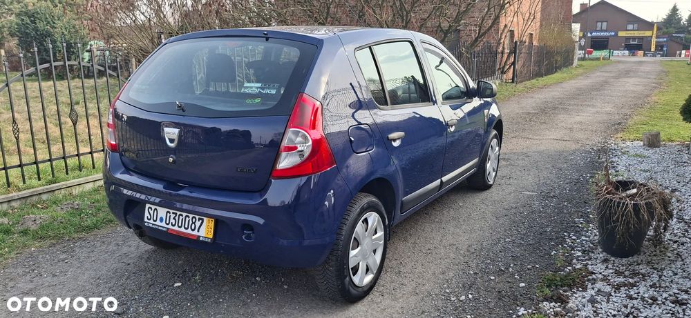 Dacia Sandero 1.2 16V - 10