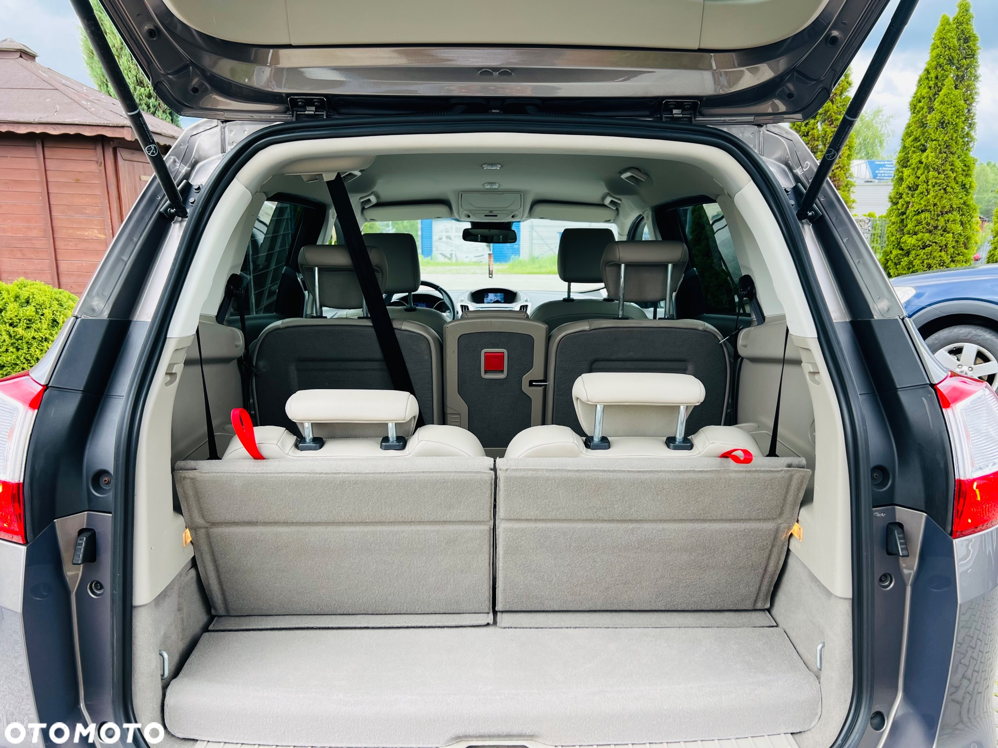 Ford Grand C-MAX 1.6 EcoBoost Start-Stop-System Titanium - 9