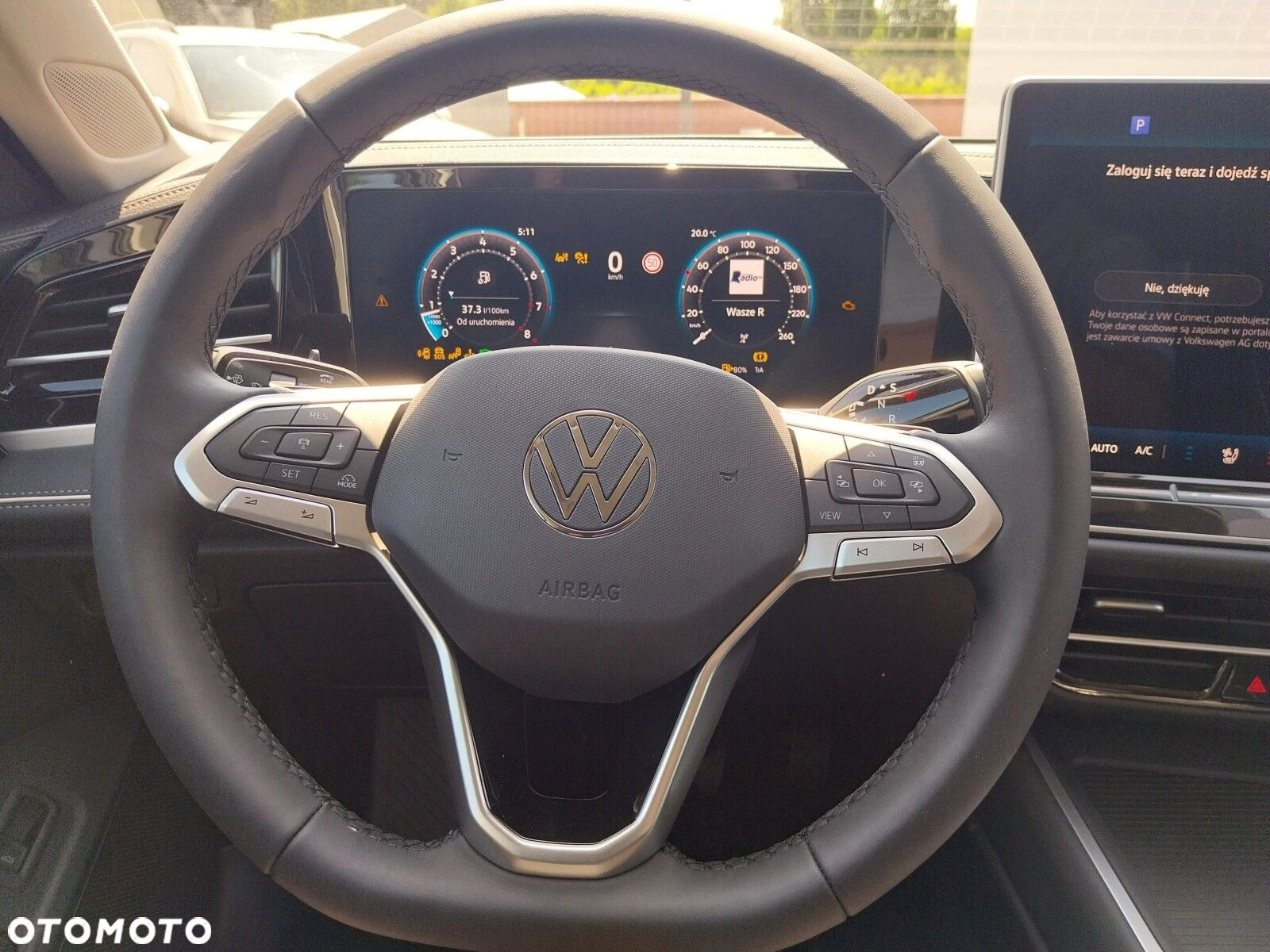 Volkswagen Passat - 13