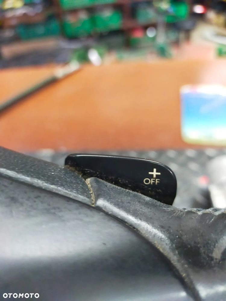 Kierownica Golf V GT Łopatki - 8
