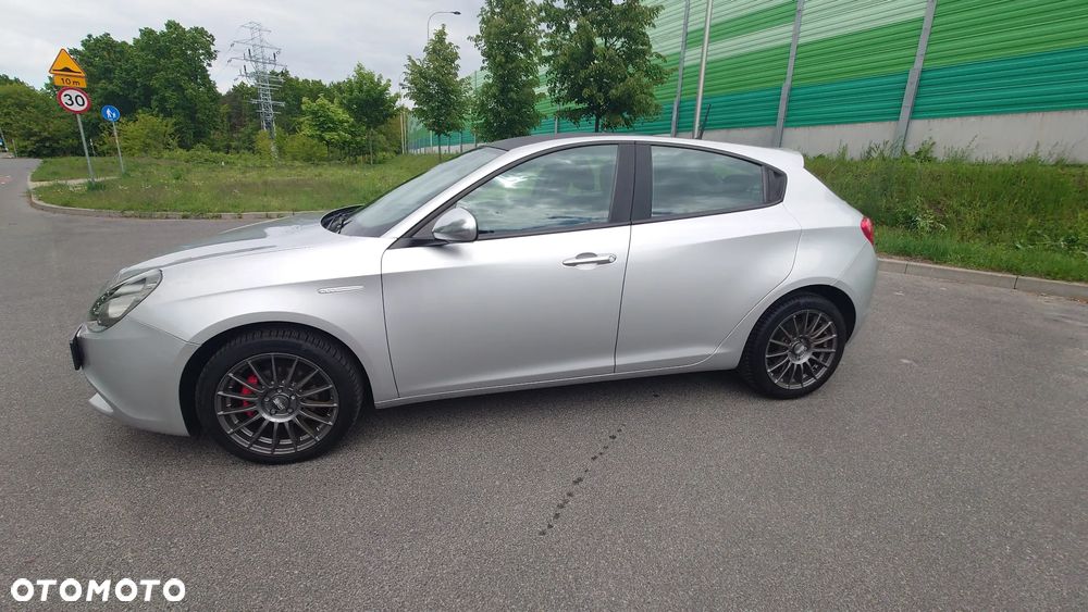 Alfa Romeo Giulietta 1.6 JTDM - 2