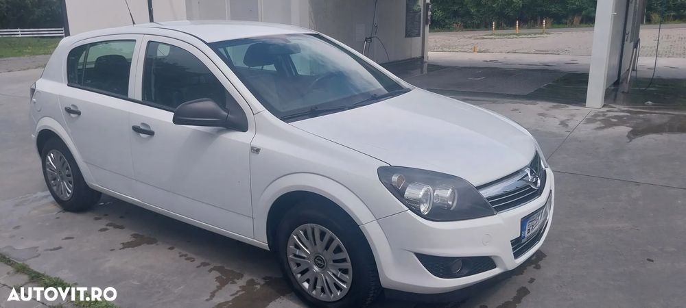 Opel Astra 1.4i Cosmo - 1