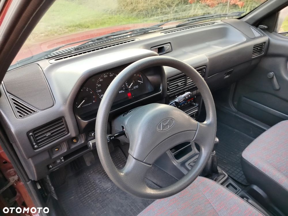 Hyundai Pony 1.5 GLS - 22