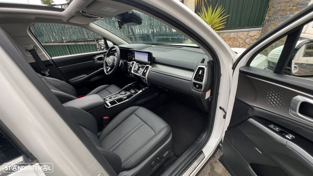 Kia Sorento 1.6 T-GDI HEV Concept - 28