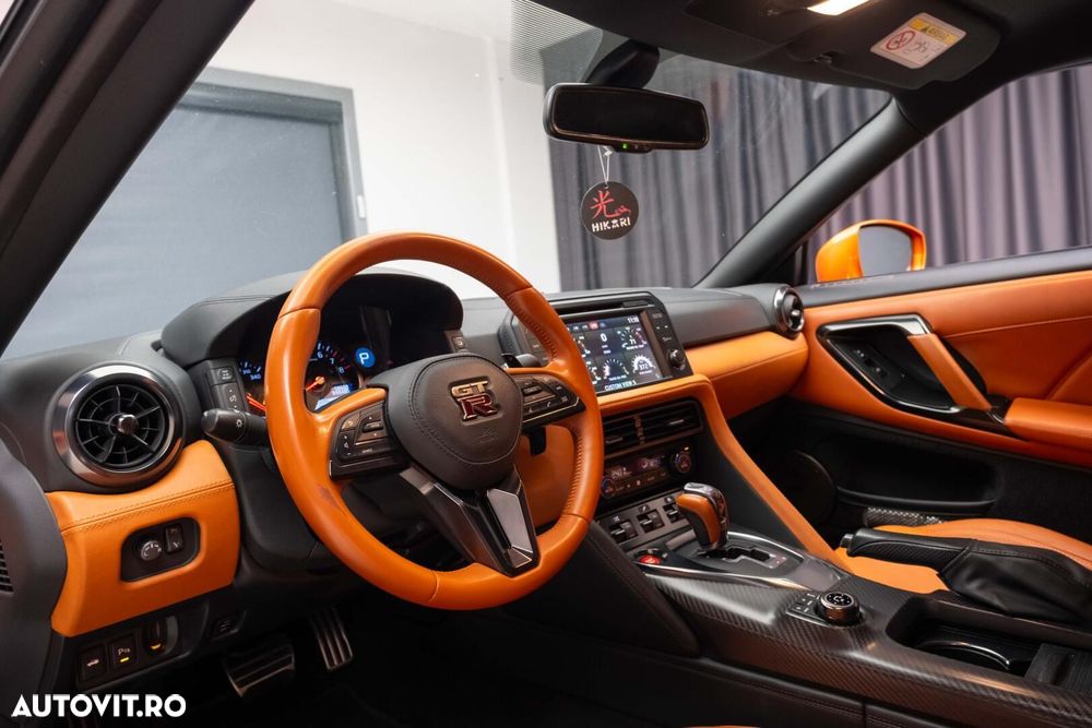 Nissan GT-R - 13