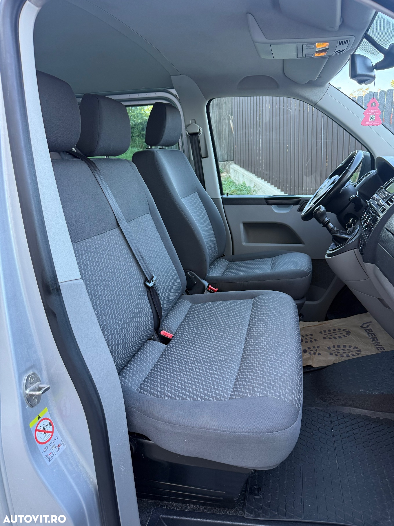 Volkswagen Transporter California Beach Edition - 11