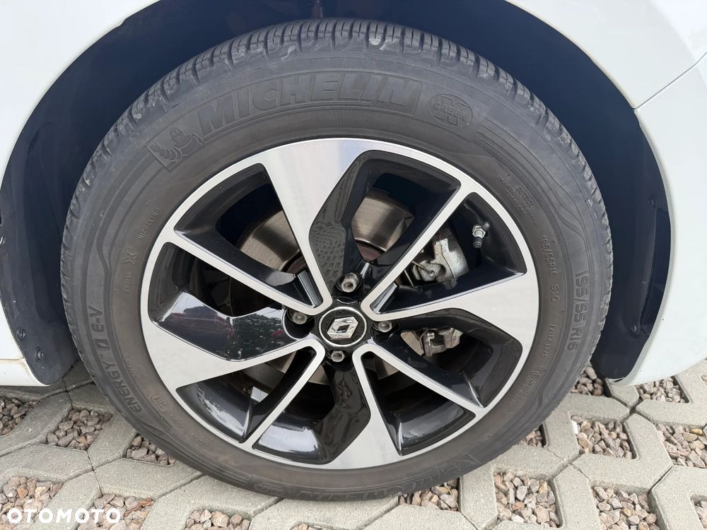Renault Clio 1.6 E-TECH Zen - 22