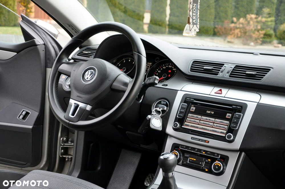 Volkswagen Passat CC - 26