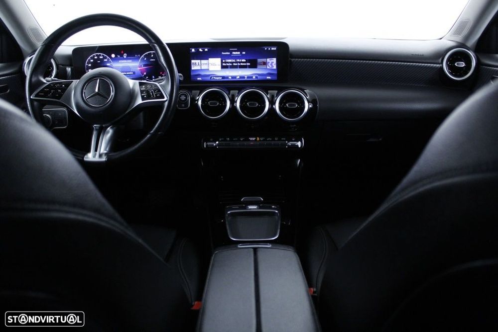 Mercedes-Benz A 200 d - 18