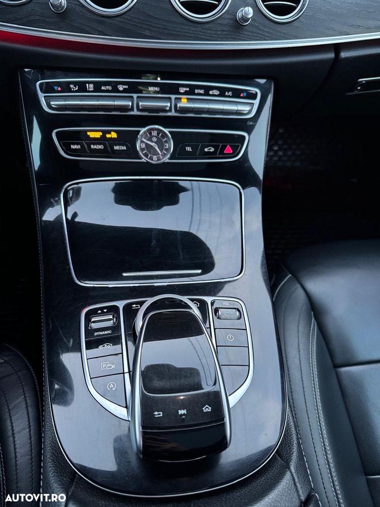 Mercedes-Benz E - 22