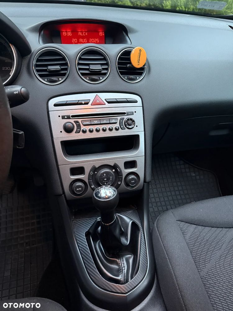 Peugeot 308 1.6 Trendy - 9