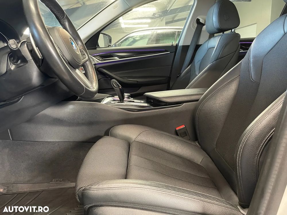 BMW Seria 5 520i AT - 7