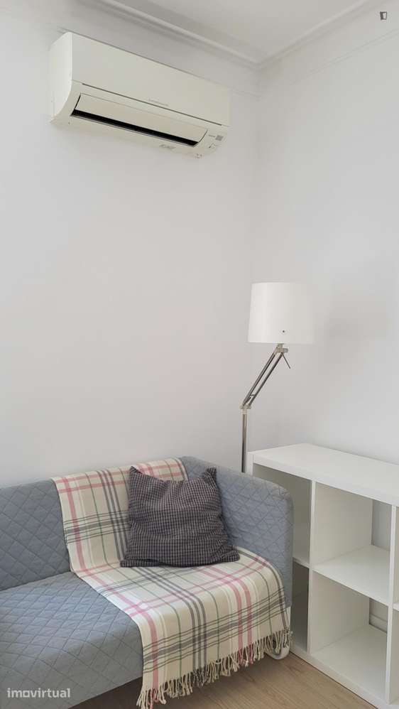 Quarto - localizado em Rio Tinto Porto - Grande imagem: 3/53