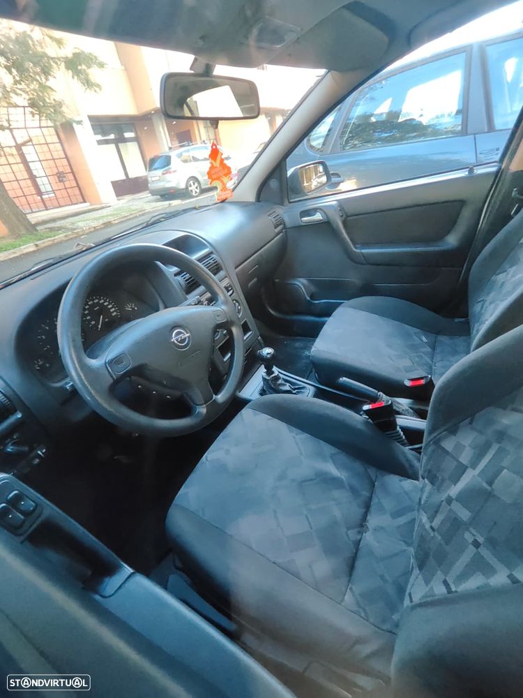 Opel Astra 1.2 Selection - 4