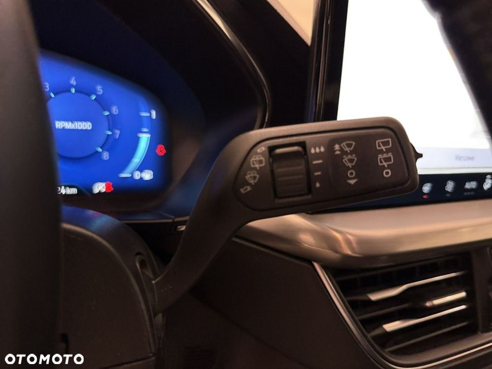 Ford Focus - 25