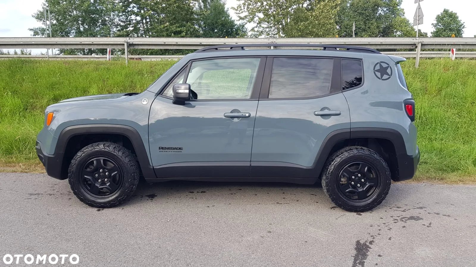 Jeep Renegade - 2